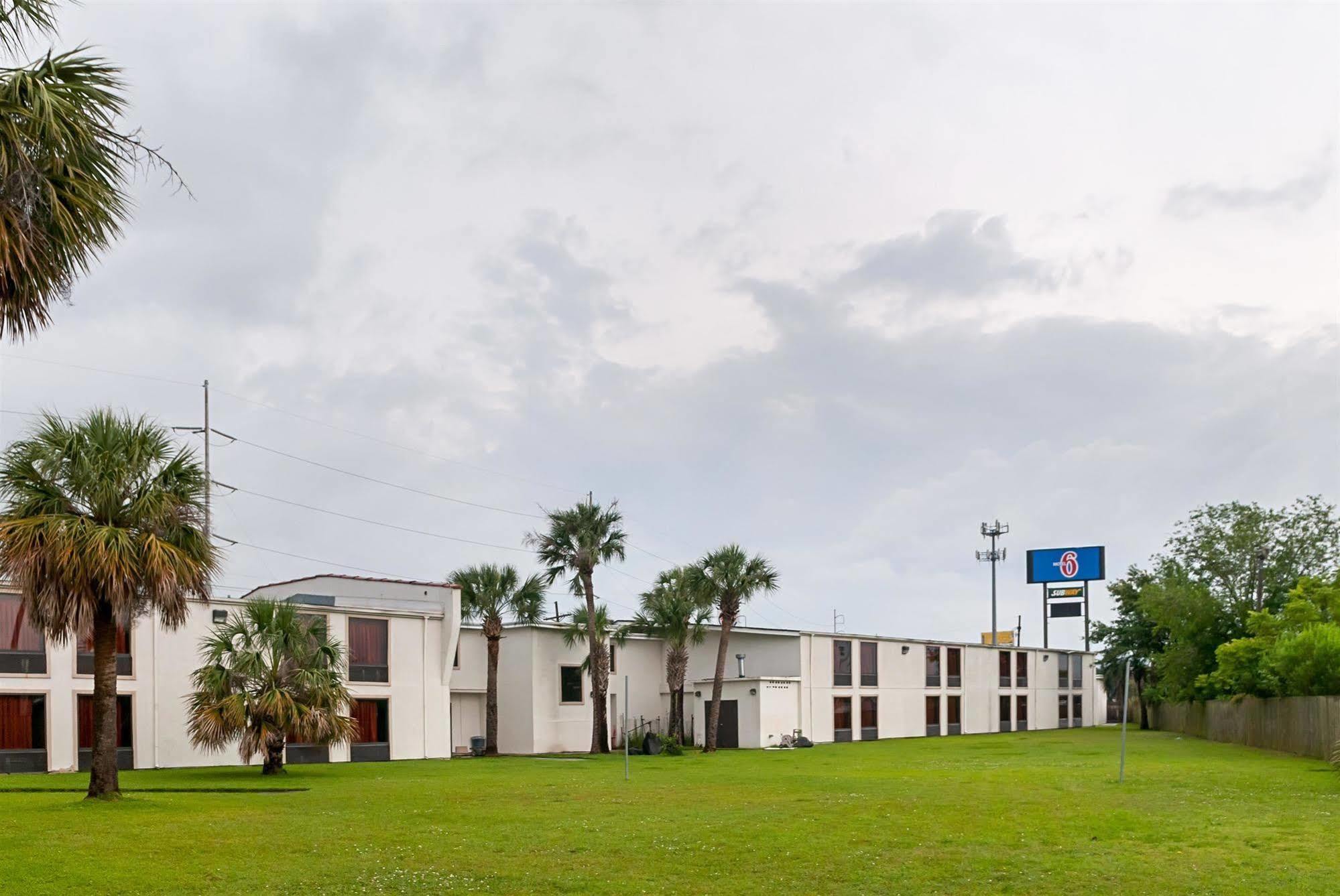 Motel 6-New Orleans, La - Near Downtown Nova Orleães Exterior foto